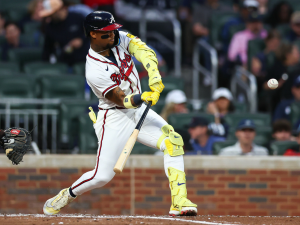Bravos, Atléticos y Rojos están de batacazos en MLB