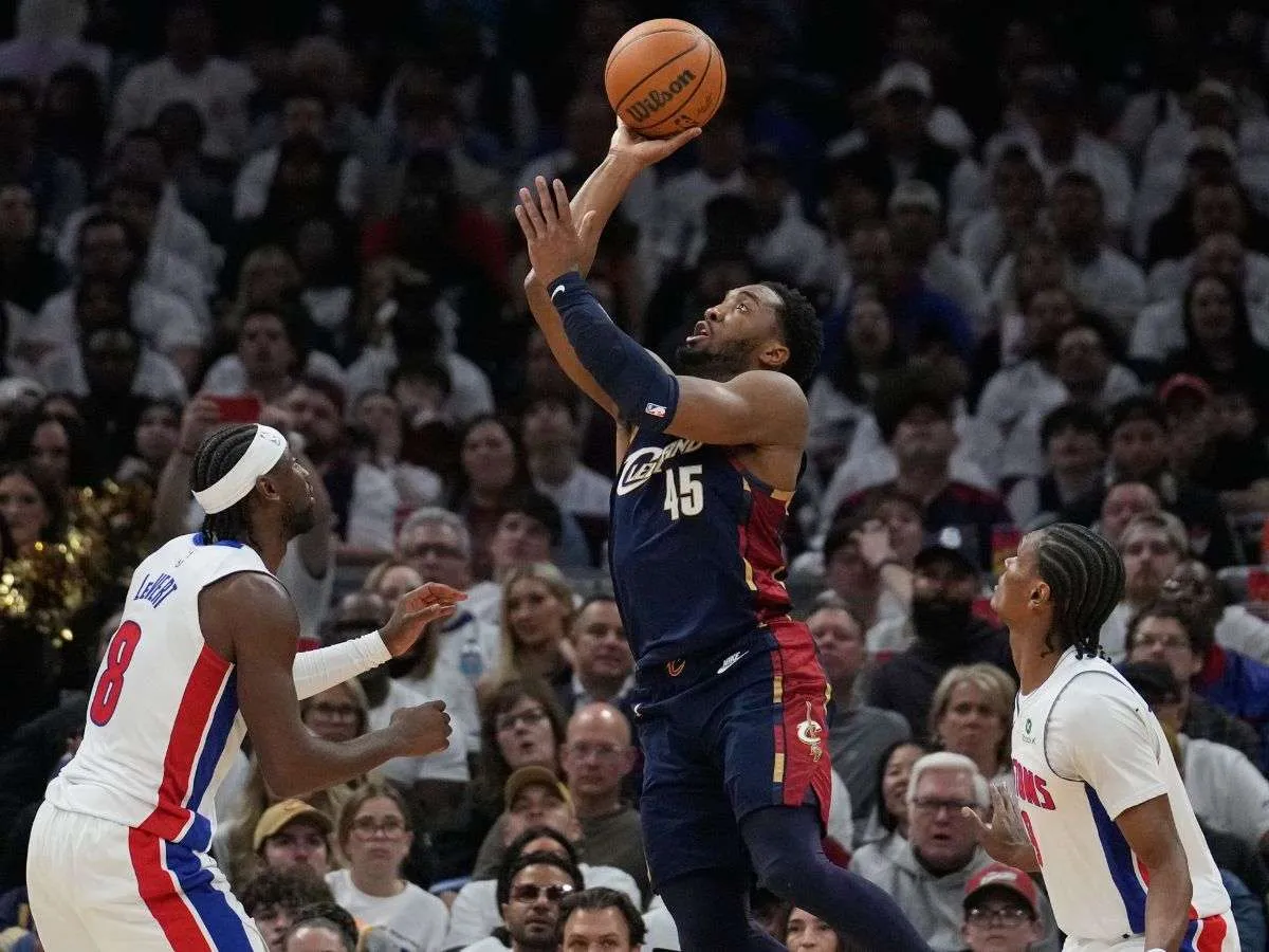 Cavaliers empatan la serie con récord de Mitchell