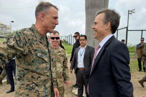 Jefe del Comando Sur de EE.UU. llega a Caracas para ejercicio militar y reunión con autoridades