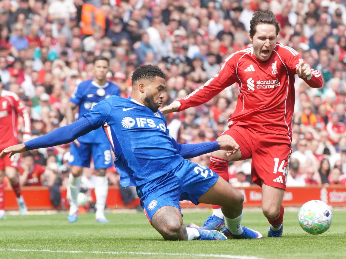 Chelsea rescata un empate ante Liverpool en Anfield