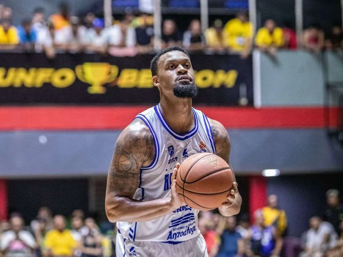 Marinos le tumbó el invicto a Gaiteros en Maracaibo
