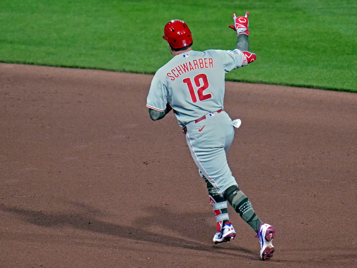 Schwarber se mantiene fuera de la alineación de Filis por enfermedad