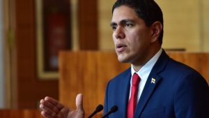 Lester Toledo anuncia su regreso a Venezuela