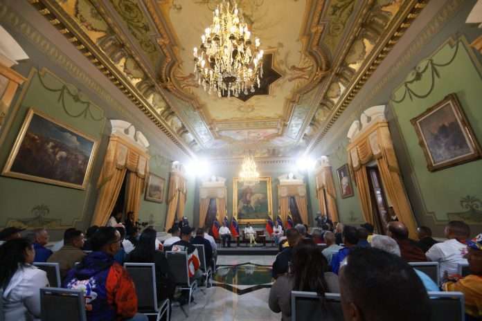 Primer Encuentro Nacional de Transportistas Públicos en Miraflores