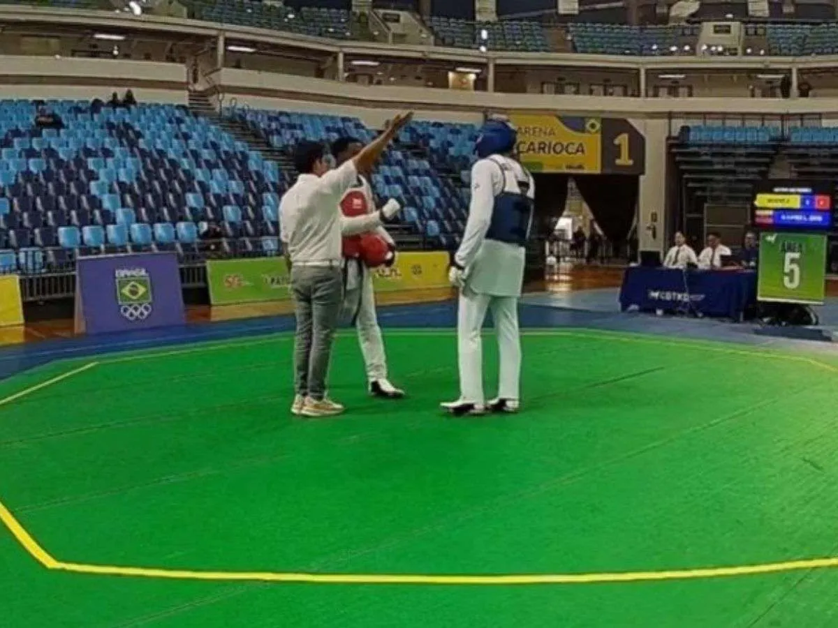 Luis Álvarez sumó bronce en Panam de taekwondo