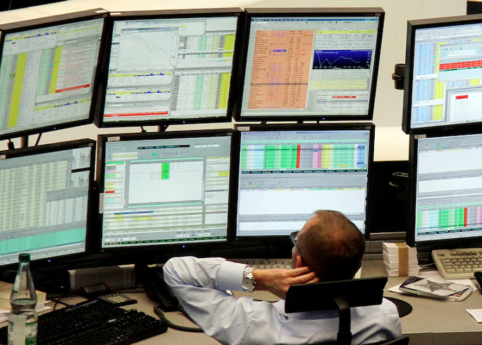 suben las bolsas y cae el petróleo