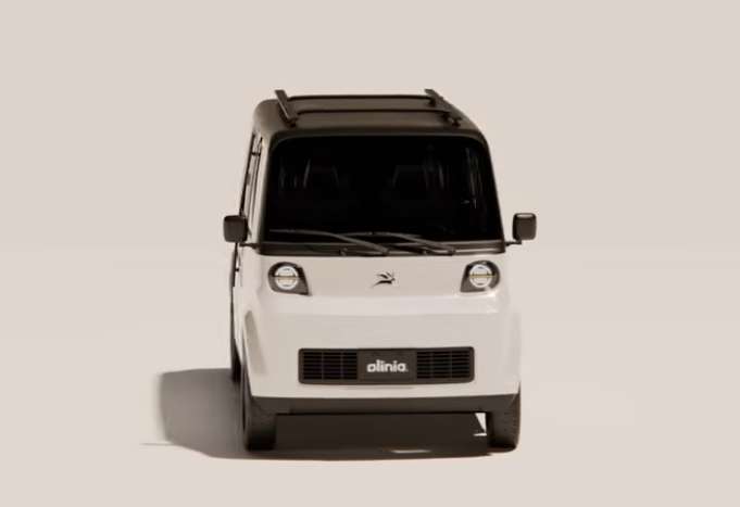 México presenta Olinia: el primer auto eléctrico nacional