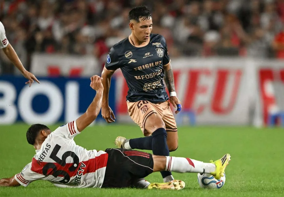 Carabobo FC recibe a River Plate