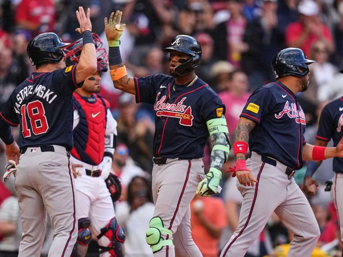¡Enorme! Acuña se voló el monstruo verde con las bases llenas