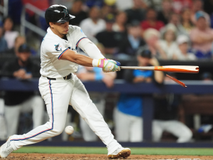 Javier Sanoja saca la clase con Grand Slam en victoria de los Marlins