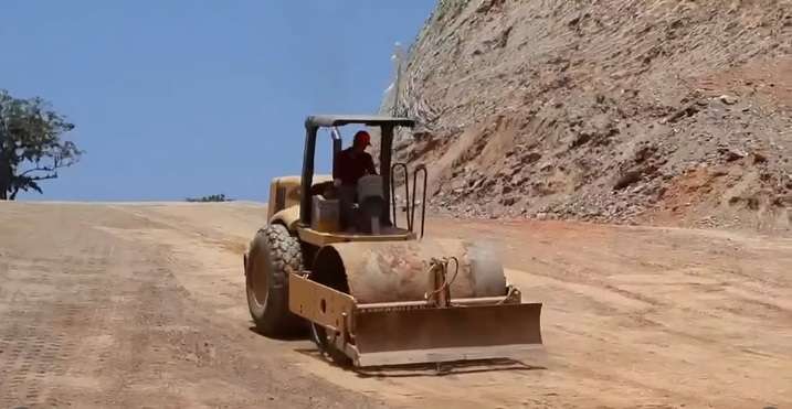 Avanza interconexión vial entre Güiria y Puerto Hierro en el estado Sucre