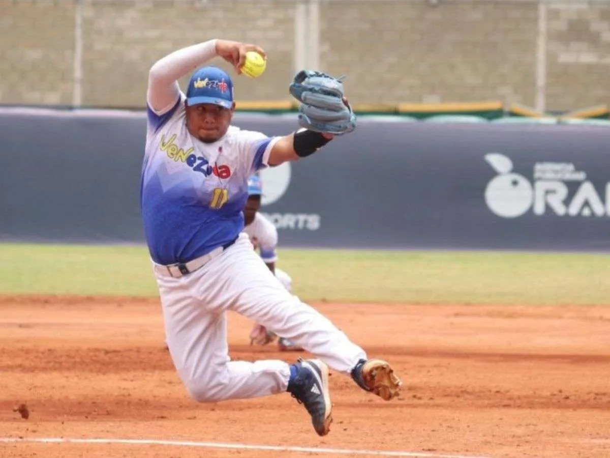 Softbol sub-23 abrió la superronda con victoria