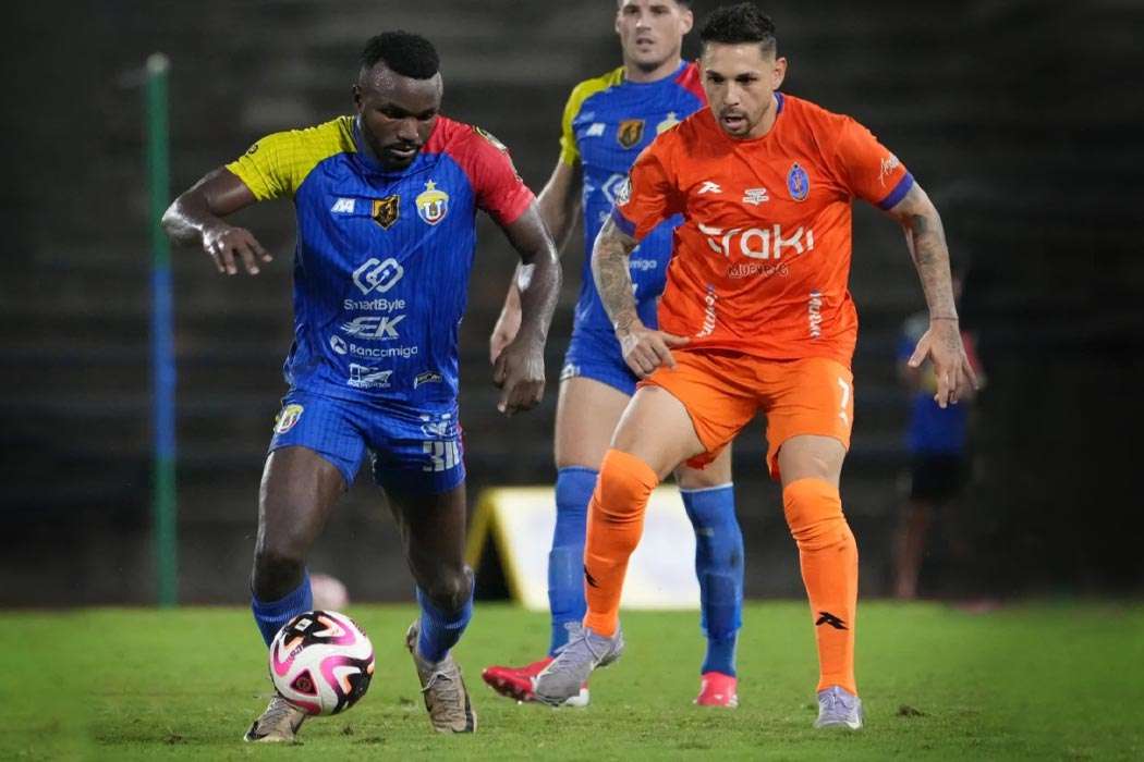 UCV y Dvo. La Guaira chocan en el estadio Olímpico