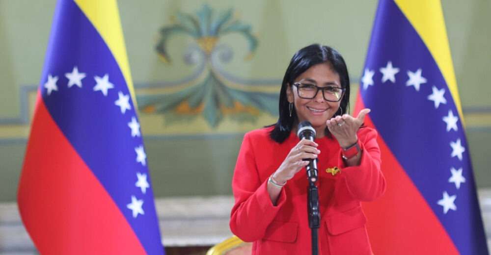 Delcy Rodríguez felicita a Gaston Browne por su victoria electoral