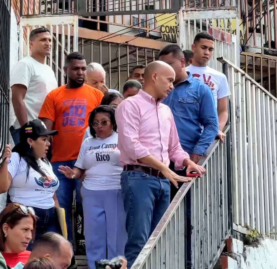 Héctor Rodríguez: quienes más sufren con las sanciones son los abuelos