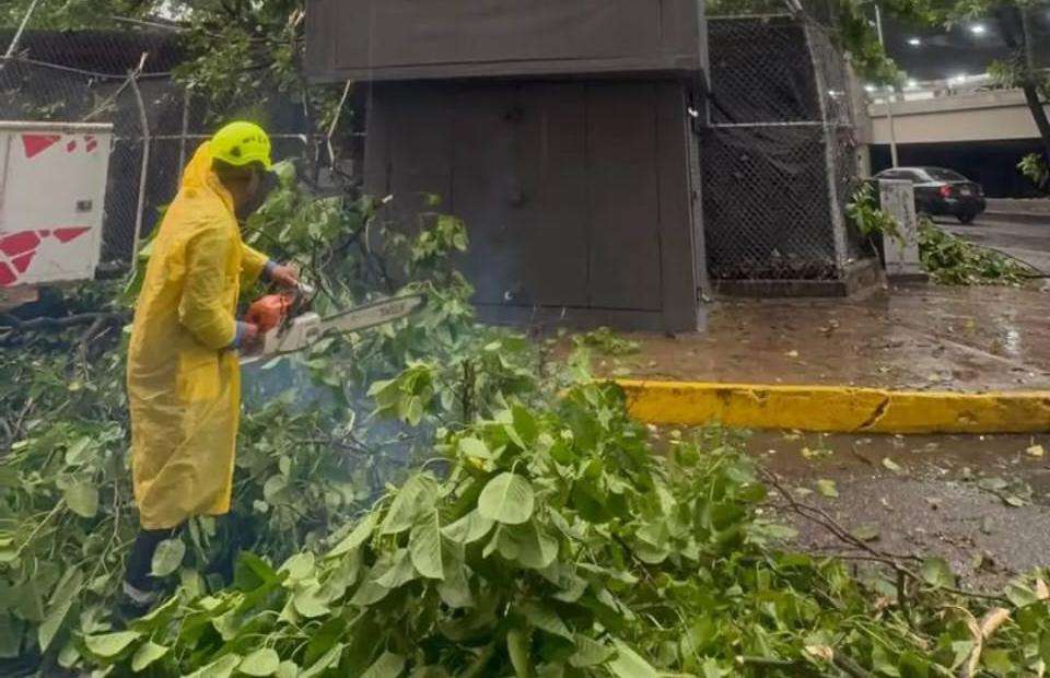 Alcaldía de Caracas despliega plan de atención inmediata ante las lluvias