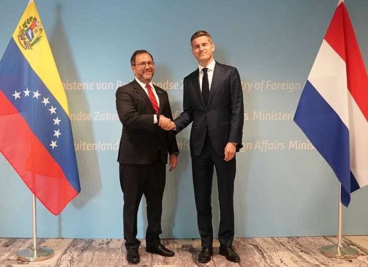 Venezuela y Países Bajos acuerdan fortalecer turismo con islas ABC