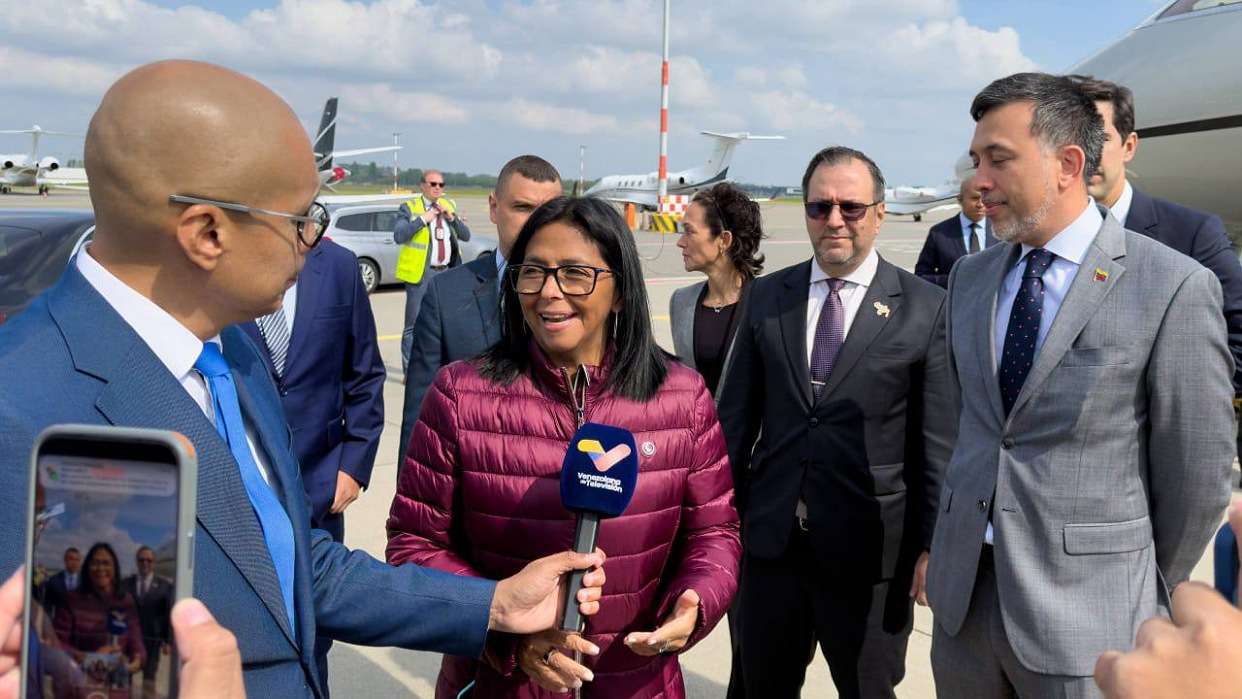 Presidenta (E) llega a Países Bajos para defender la verdad histórica sobre el Esequibo