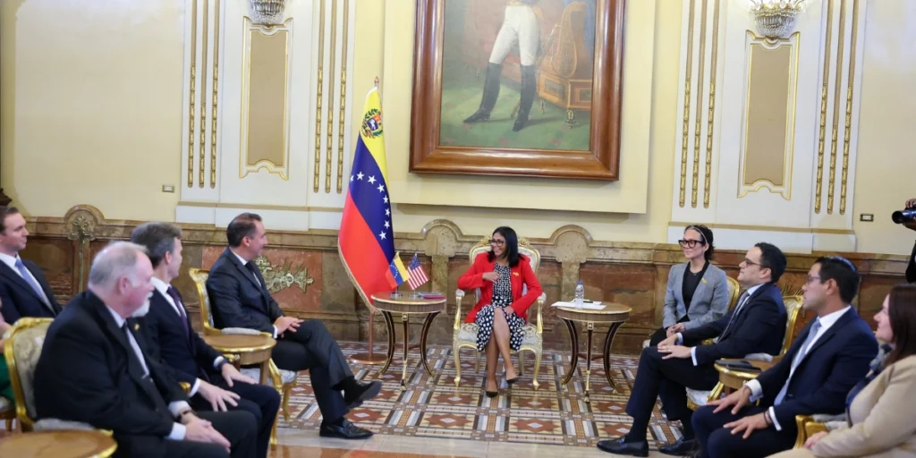 Venezuela firmó acuerdos con dos empresas energéticas de EEUU