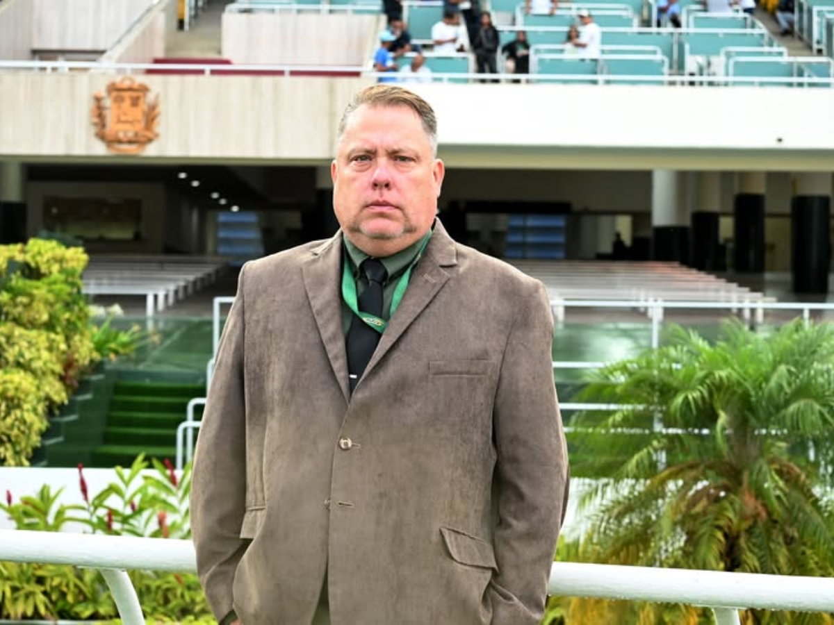 Germán Rojas inscribió tres para la Reunión 20
