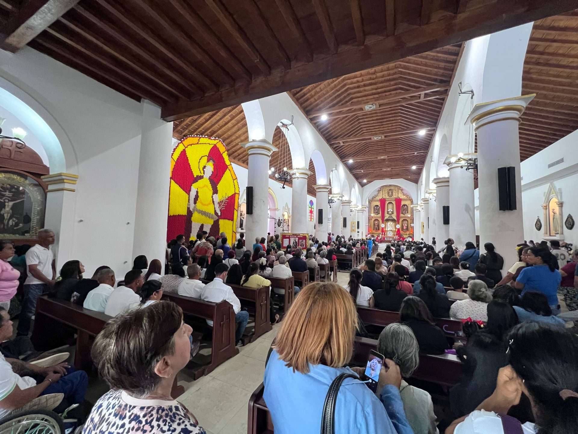 Barcelona inició celebración de las Fiestas en honor a San Celestino