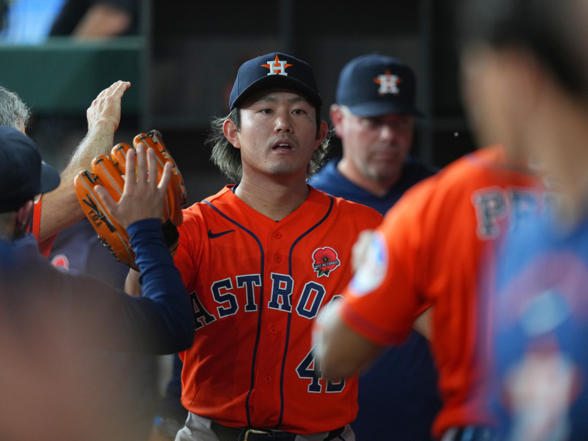 Los Astros encendidos lanzan un juego sin hits combinado