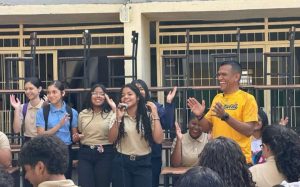 Mejores promedios de bachillerato en Guarenas viajarán a Margarita