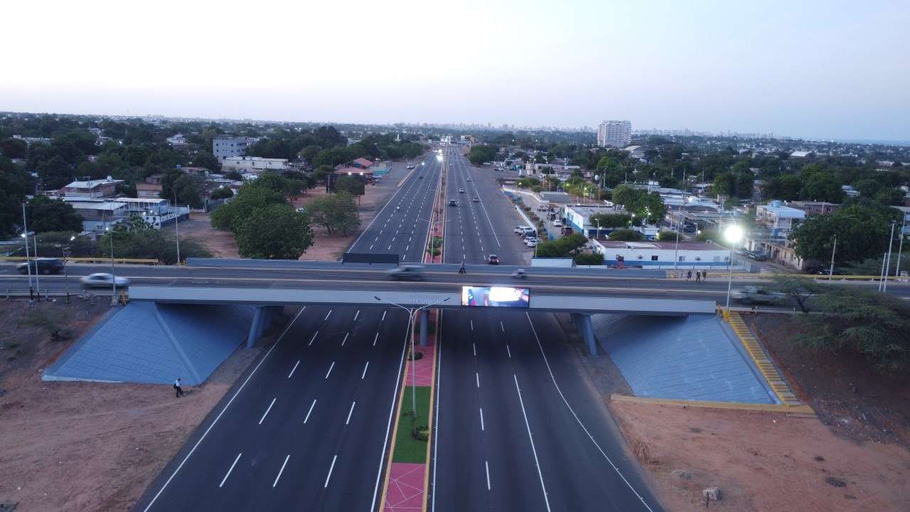 En el Zulia se han recuperado 319 kilómetros lineales de vialidad pública