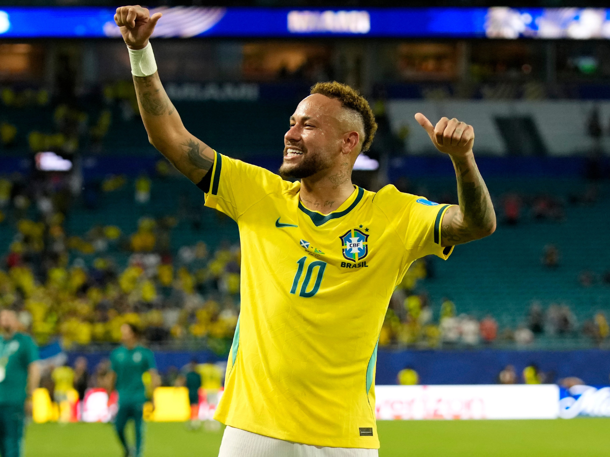 Neymar reapareció con la selección de Brasil tras casi tres años