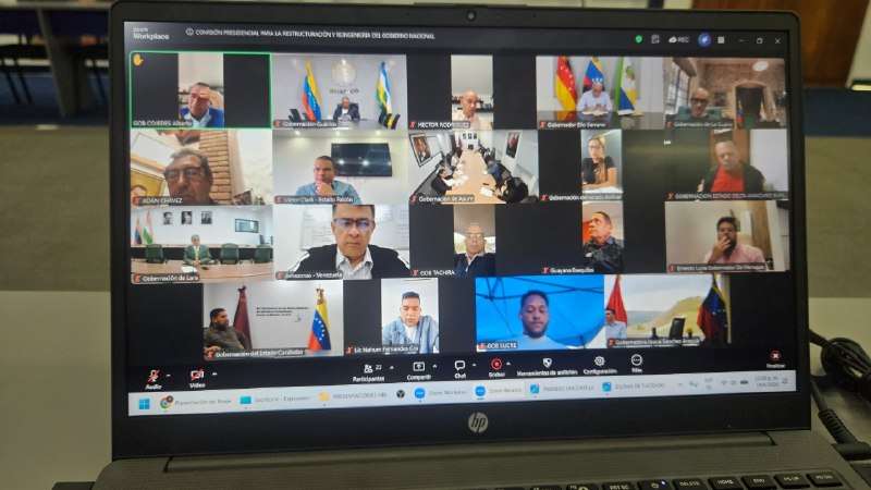 Gobernadores y alcaldes se suman a debate para la reestructuración del Estado