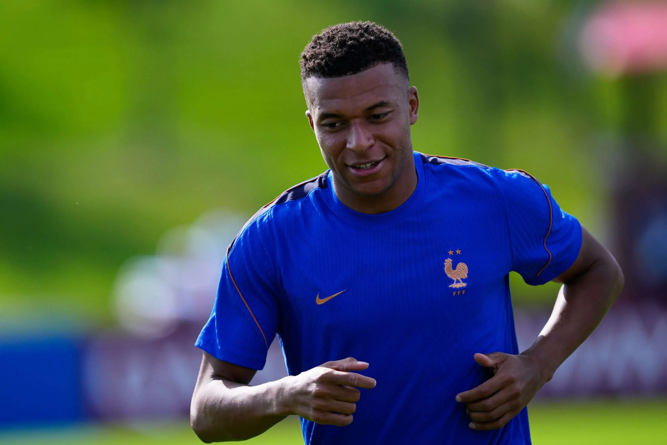 Mbappé analiza el juego de Francia y su centenario