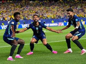 Brasil golea a Haití y asume el liderato del Grupo C