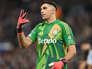 Juventus busca el fichaje de Emiliano Martínez