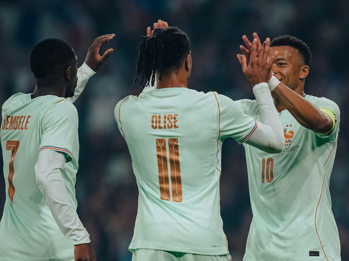 Francia se despidió de su gente con hat-trick de Olise