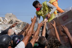 «Sabemos que todos queremos ayudar, pero debe hacerse de manera ordenada», Rodríguez pide al pueblo no trasladarse hasta La Guaira