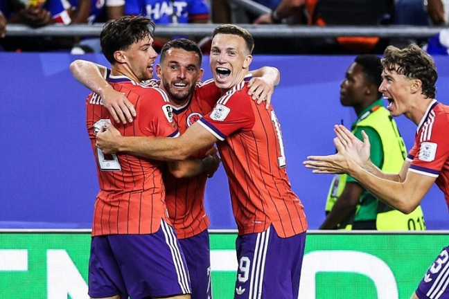 Escocia sufriendo ganó a Haiti 1-0 con gol de Mcginn