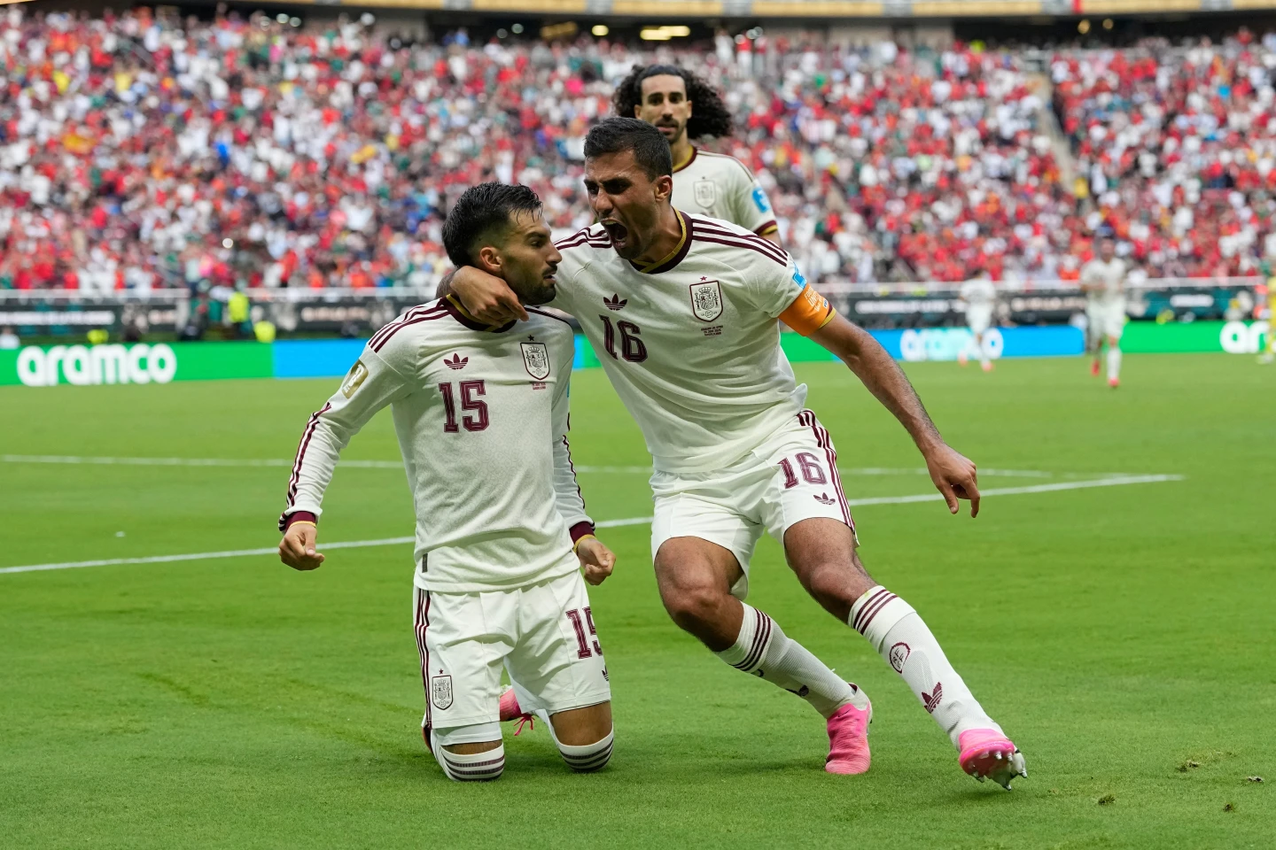 España gana 1-0 clasifica y elimina a Uruguay