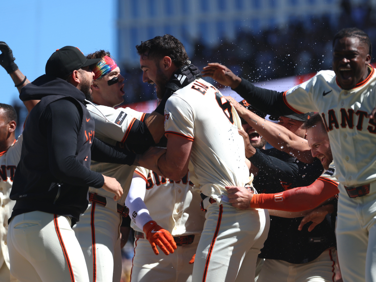 El grand slam de Eldridge culmina remontada y Gigantes se imponen