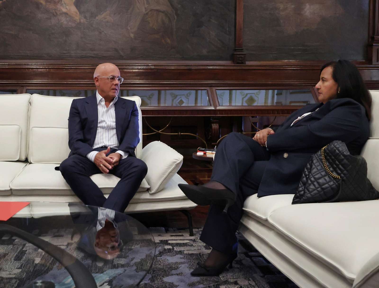 Presidente de la AN y exdiputada Dinorah Figuera acuerdan designar mesa técnica para el diálogo político