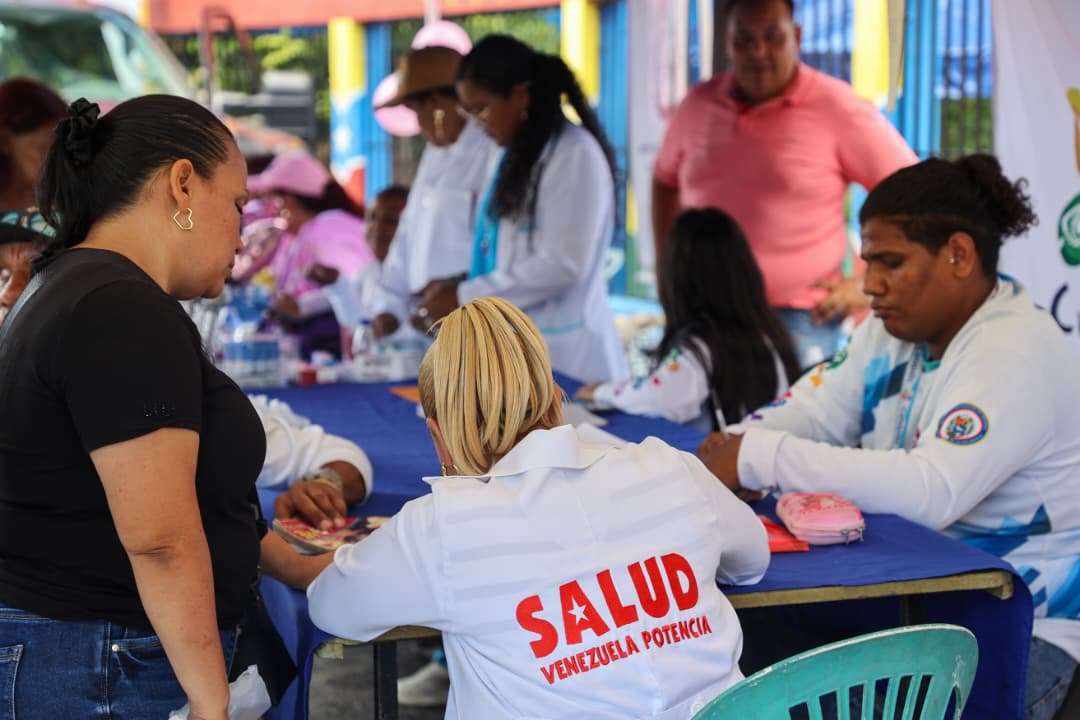 Realizan megajornada de atención social para más de 3.000 familias en Petare
