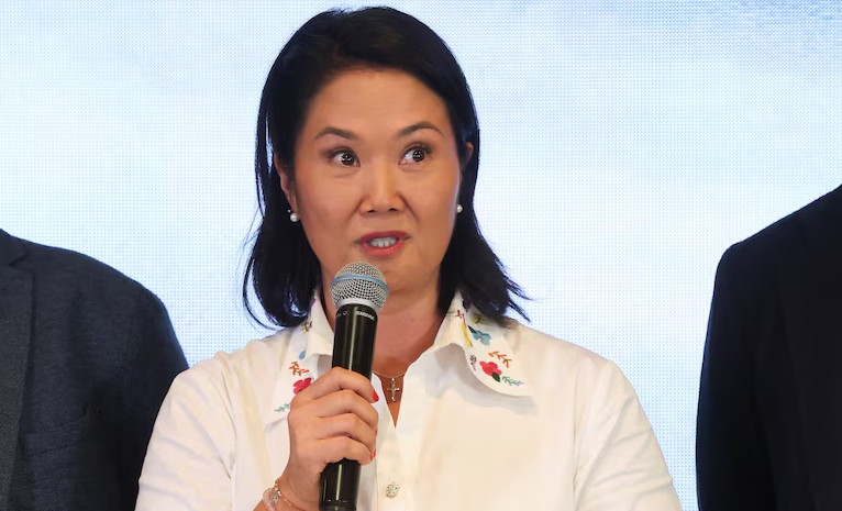 Keiko Fujimori espera que el voto extranjero y actas observadas le den la victoria
