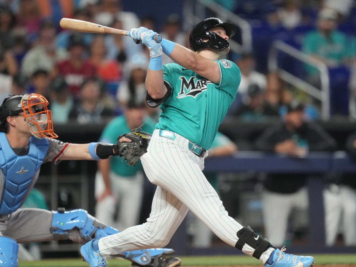 Marlins mantienen su gran momento de junio al barrer a los Gigantes