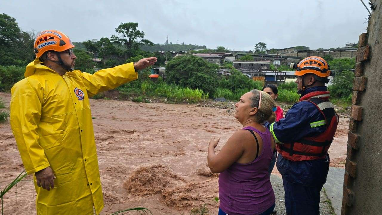 Protección Civil Táchira monitorea 1.400 puntos de riesgo por lluvias