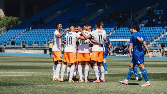 Países Bajos gana con dudas 2-1 a Uzbekistán antes del Mundial