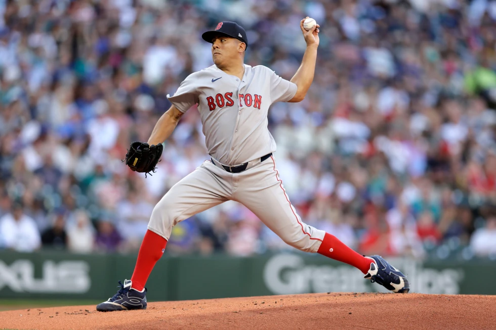 Ranger Suárez obtuvo victoria y lanzó 6 2/3 entradas sin hits