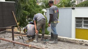 Culminan impermeabilización en techo del Decanato de Ingeniería de la UCV