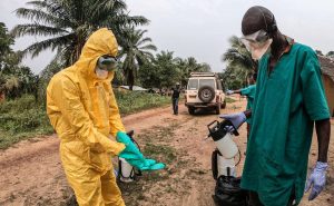 OMS reduce el riesgo por brote de ébola para parte de África