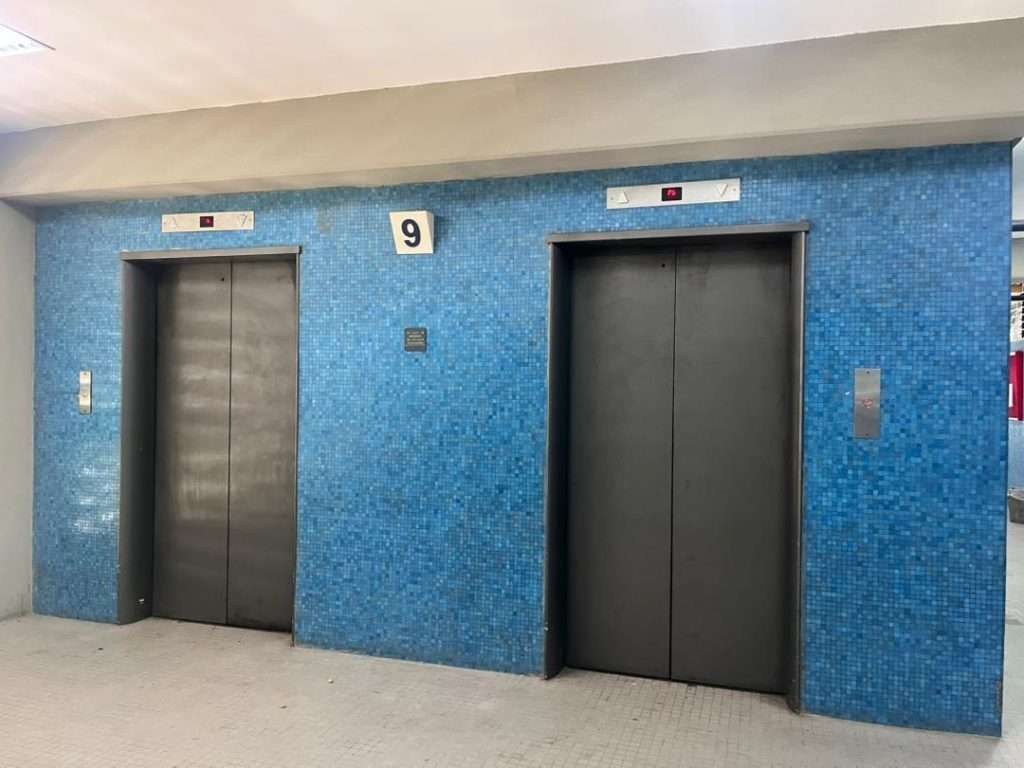 Rehabilitan ascensores del edificio de la Biblioteca Central de la UCV