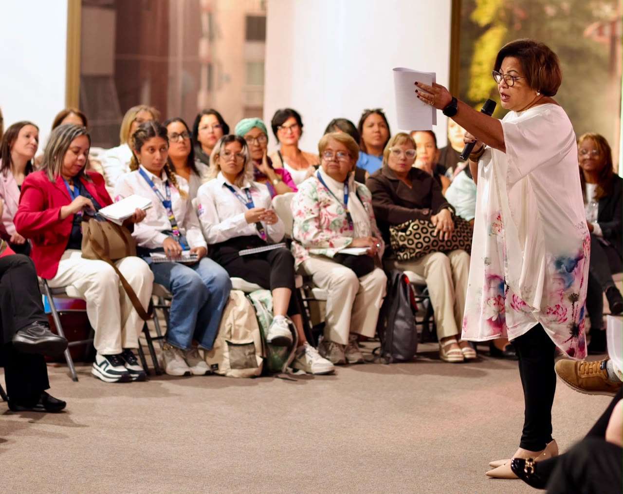 Mujeres definen hoja de ruta para avanzar hacia la paz y el reencuentro