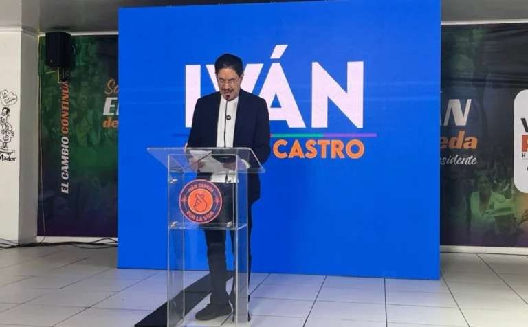 Cepeda admite resultados en Colombia y rechaza campaña de la derecha
